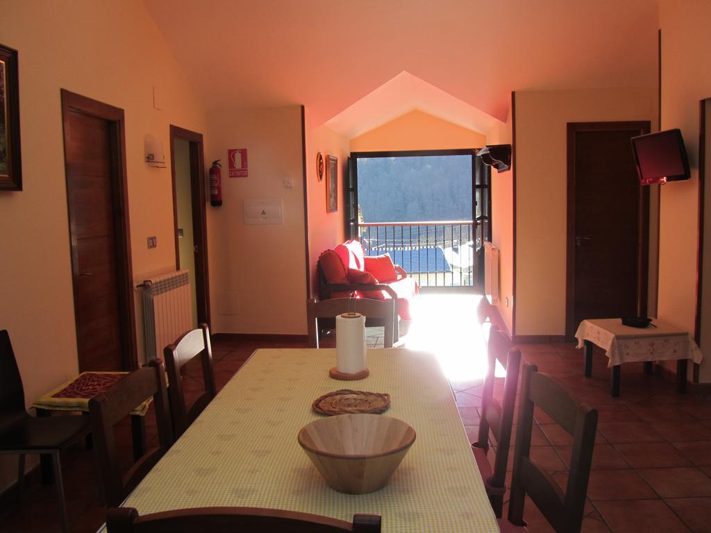 Apartamentos Rurales Casa Baltasar Monasterio De Hermo Εξωτερικό φωτογραφία