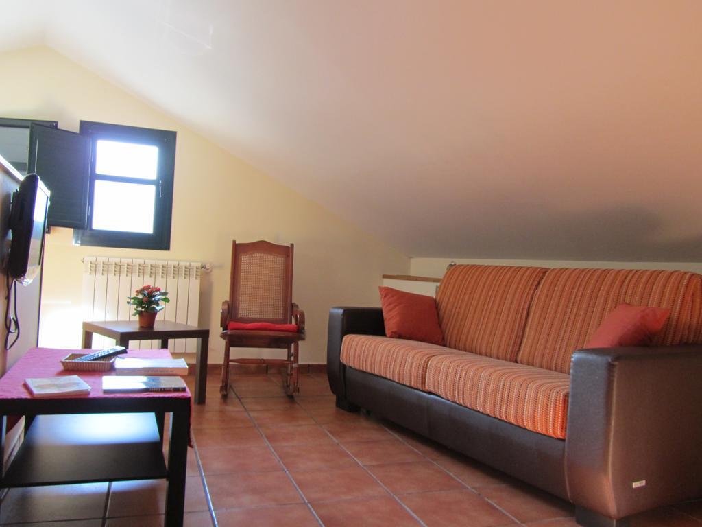Apartamentos Rurales Casa Baltasar Monasterio De Hermo Εξωτερικό φωτογραφία